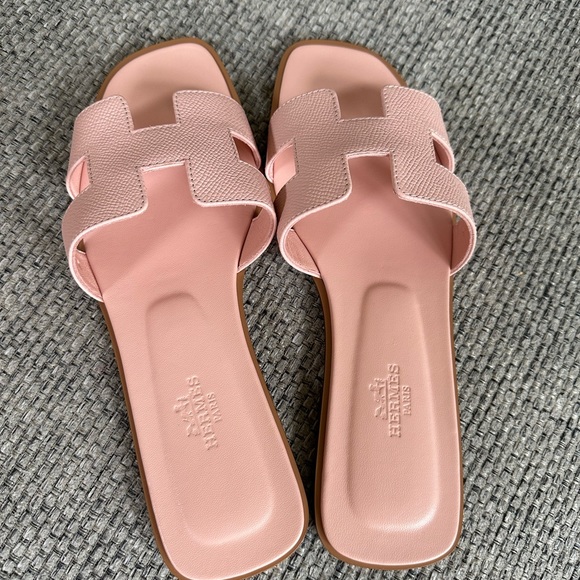 NEW Hermes Rose Pale Epsom Calfskin Oran SandalS - Picture 3 of 13